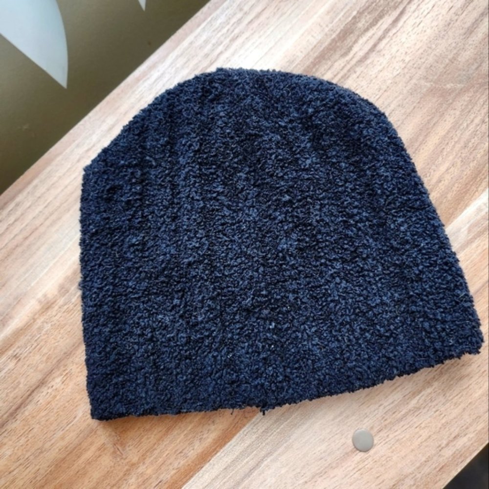 Women's fuzzy black beanie hat winter